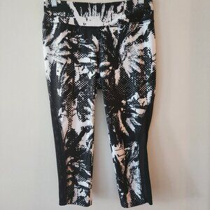 Like New! Capri Leggings Danskin Now